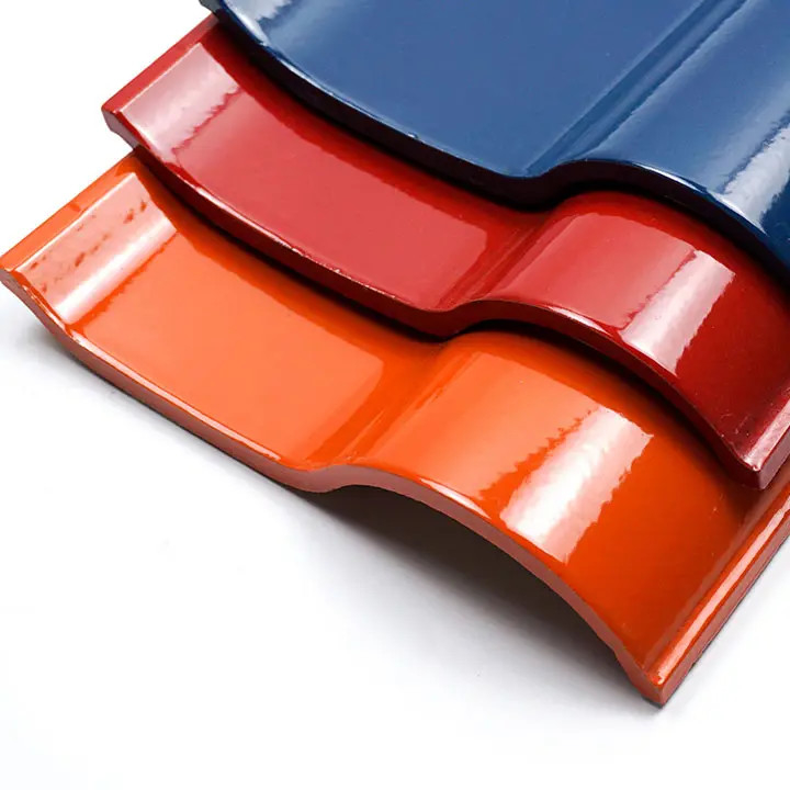 Klassieke Spaanse daktegels op maat Kleur Gelast Frans Waterdicht Natuurlijk klei Materiaal
