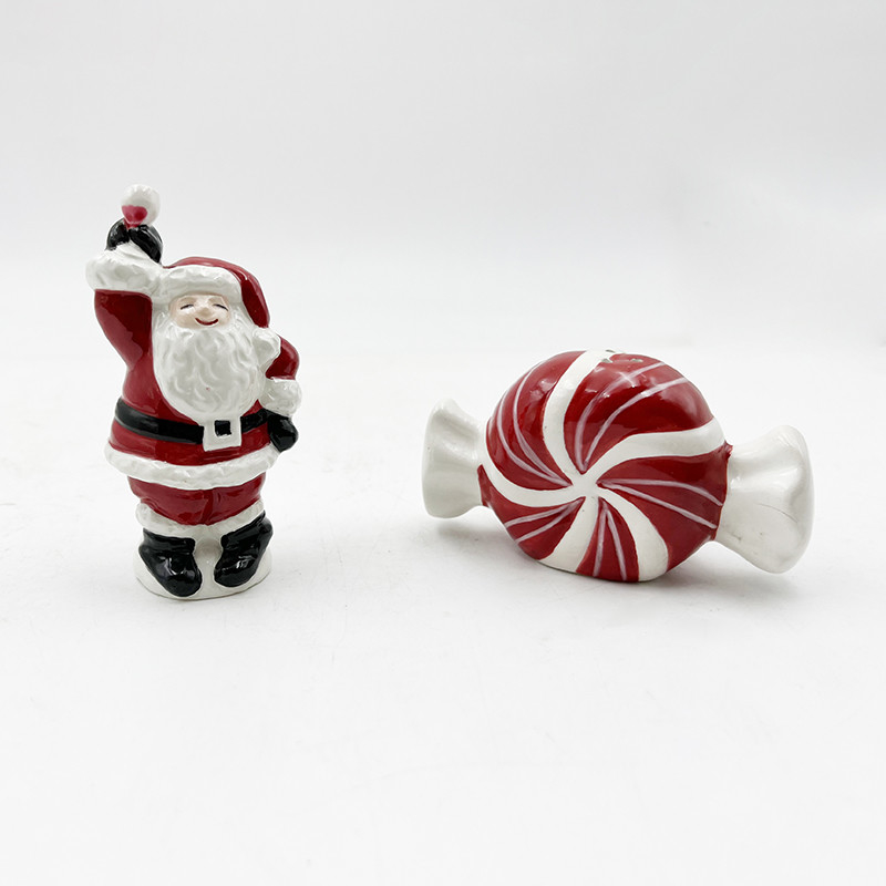 Handgeschilderd keramisch ambacht Kerstmis Kerstman Nieuwjaar Candy Zout & Peper Shaker Custom Size Patroon