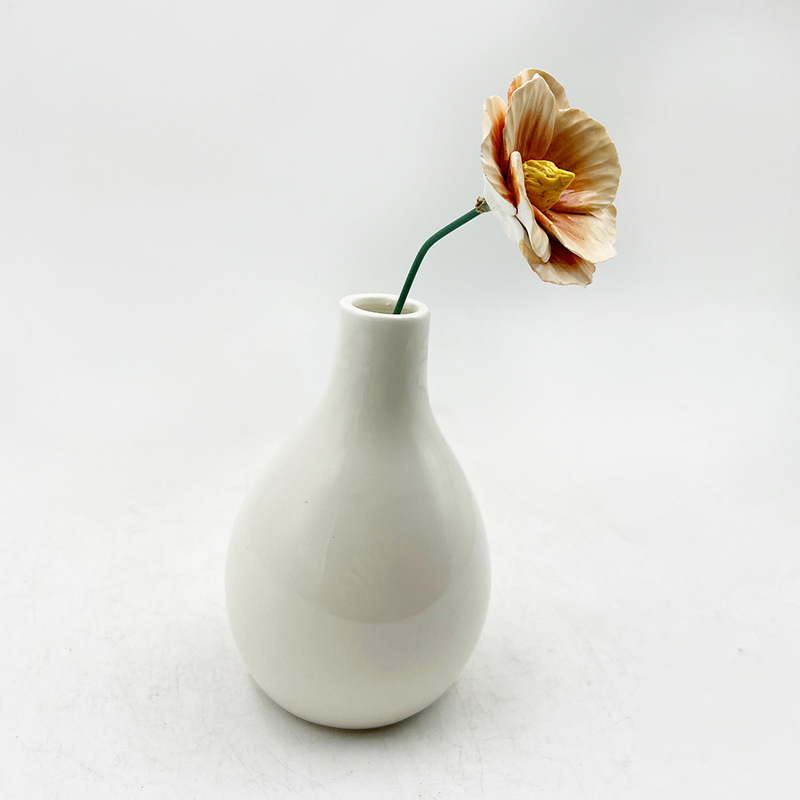 Op maat gemaakte moderne tafelversiering Keramische bloemenbak Handgemaakte glazuur en matte aardewerk Bud Vase voor huisversiering