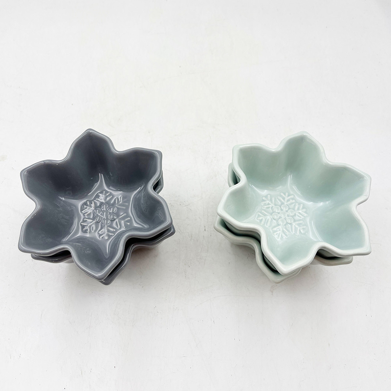 Groothandel Aanpassing Restaurant bestek Sneeuwvlokjesvormig Keramisch Materiaal Borden Plaat Dopping Bowls Set Porselein Sojasaus