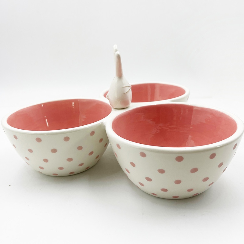 Klassiek Roze schattig keramisch materiaal Tri-Part Serving Bowl Silly Bunny Met Rabbit Handle