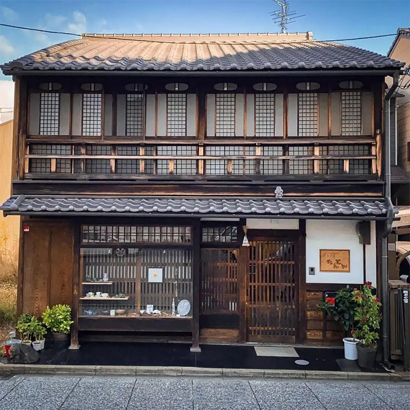 Koop authentieke Kawara klei dakpannen Gratis voorbeeld dakpannen voor Japanse architectuur Design & esthetiek